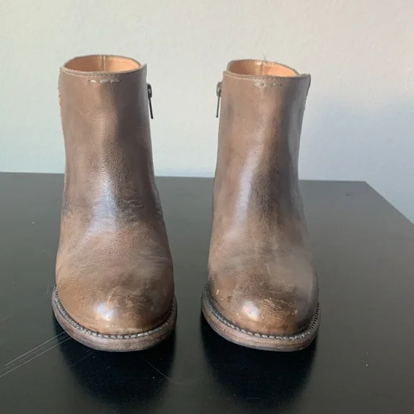 Bedstu Hand Made Leather Boots - Picture 5 of 9